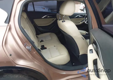 2019 Infiniti Qx30 Luxe z USA, uszkodzony, nr VIN SJKCH5CP4KA008012